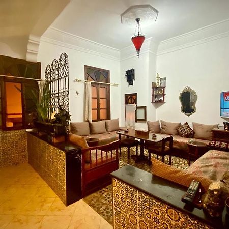 Appartement Meuble 5 Personnes En Plein Centre Ville Rabat Eksteriør billede