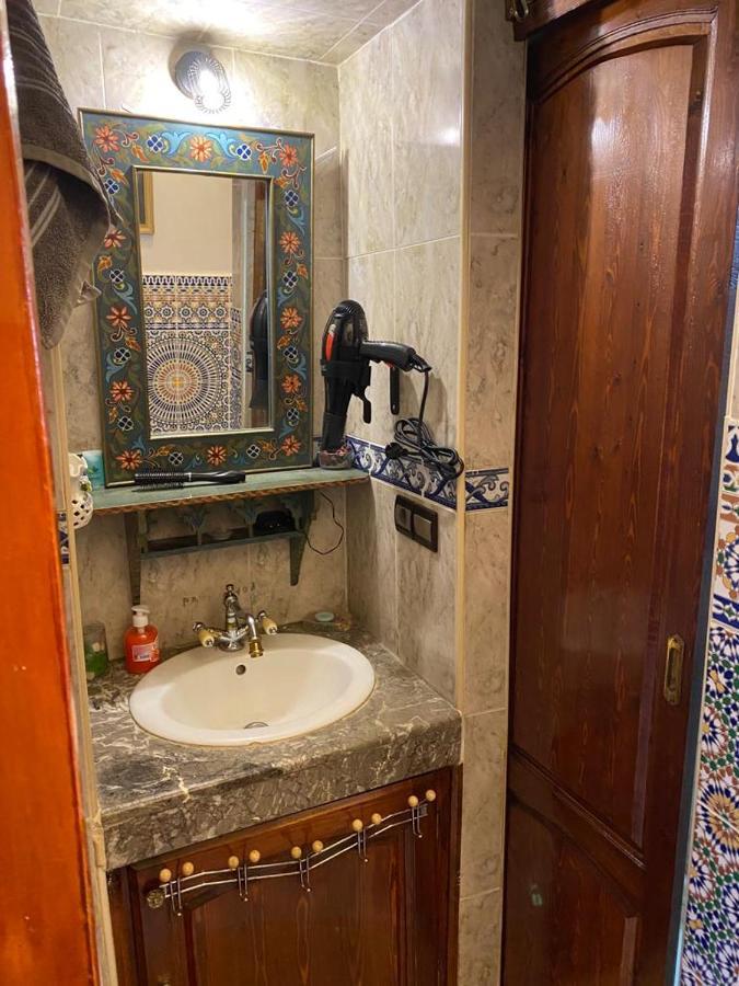 Appartement Meuble 5 Personnes En Plein Centre Ville Rabat Eksteriør billede